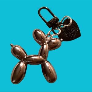 Chic Metallic Dog Keychain/Bagcharm. NEW!